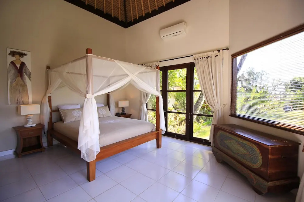 Kembali Villa
