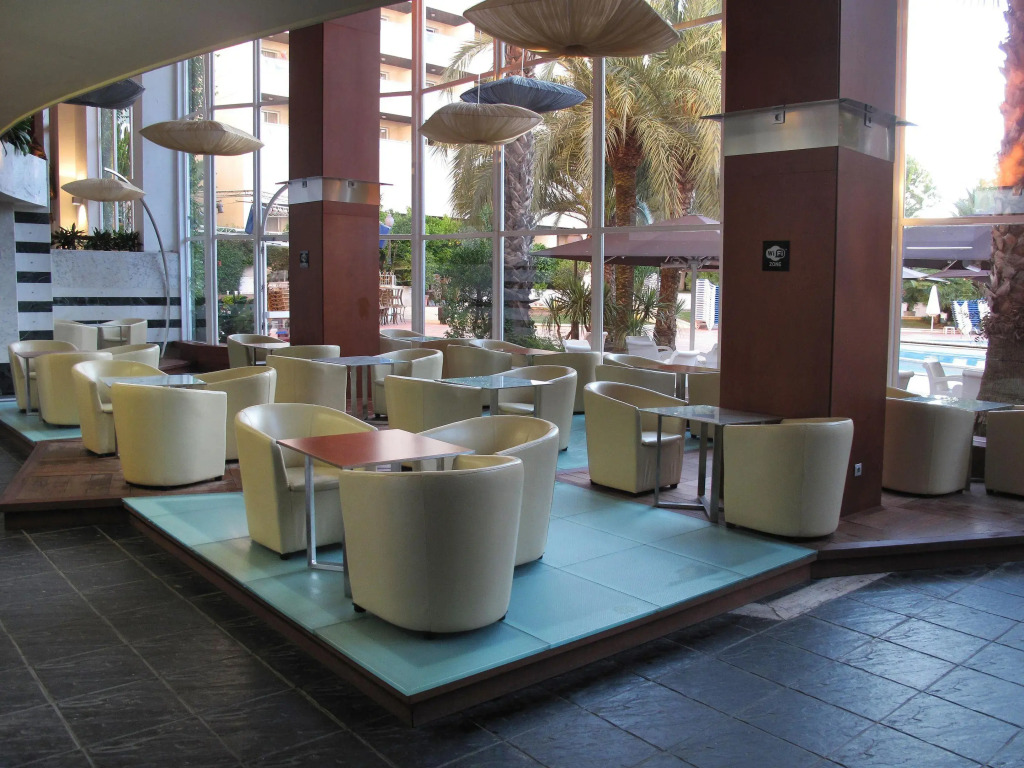 Apartamentos Estival Park