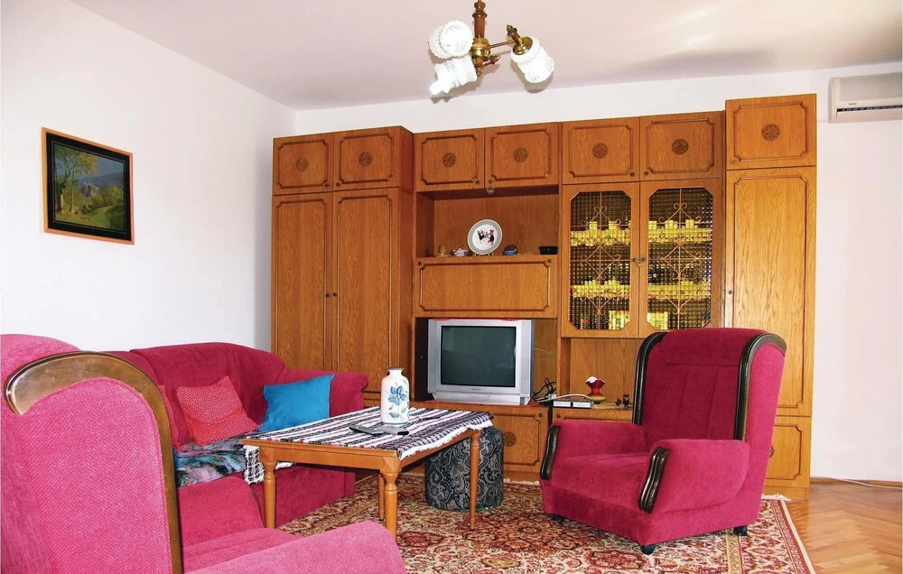 Nice Apartment in Medulin With 3 Bedrooms and Wifi