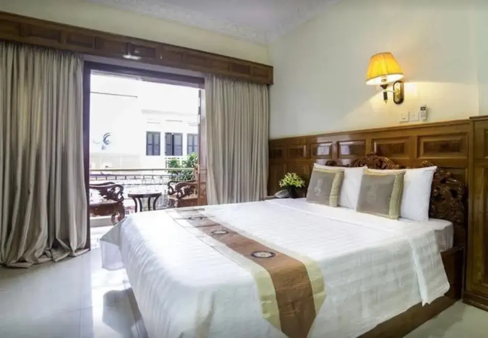 International Hotel