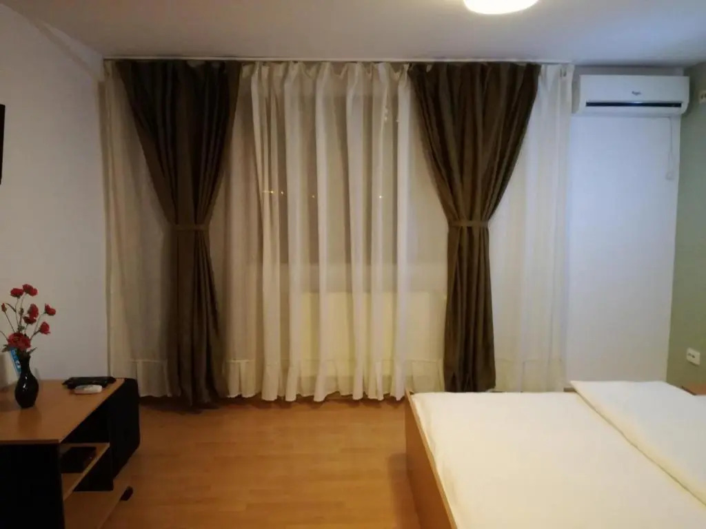Business Transit to Therme & Airport , Free Parking