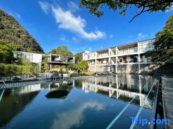 Qingyuan 21 Degrees Mountain Residence · Starry Sky Pool Peak Forest Secret Realm Mountain Residence