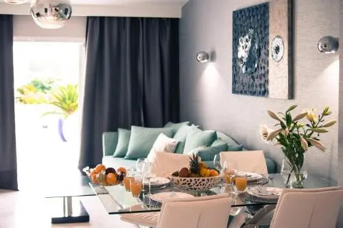 Apart luxury apartment in Island Village