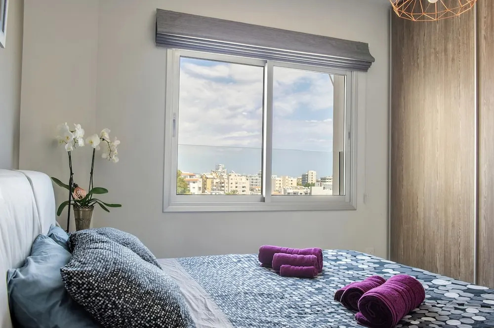 Levanco City Sea Business Suite