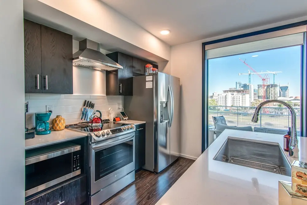 Illume Green Community Penthouse Corner Unit 1 Bedroom Condo