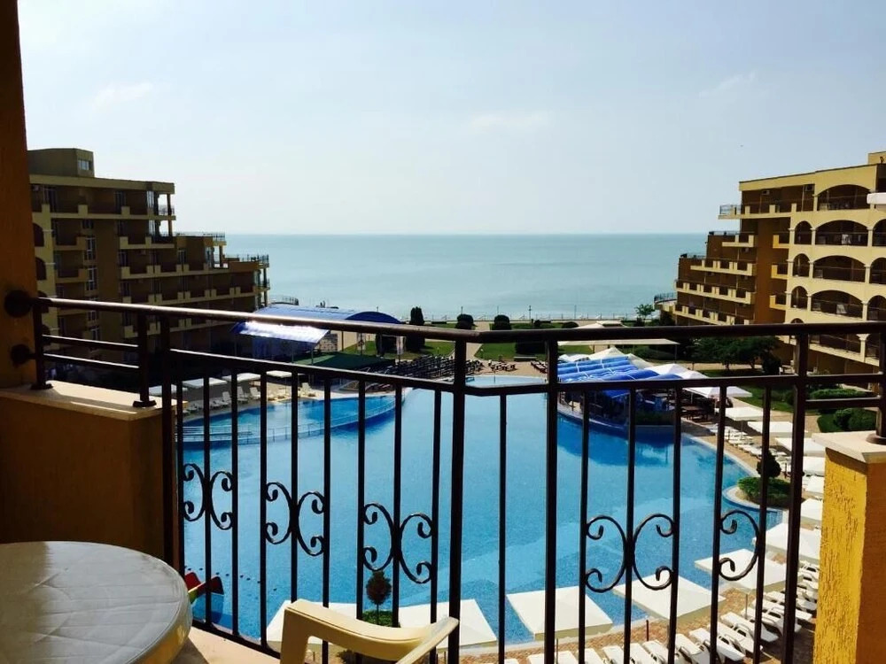 Aheloy Palace Apartments
