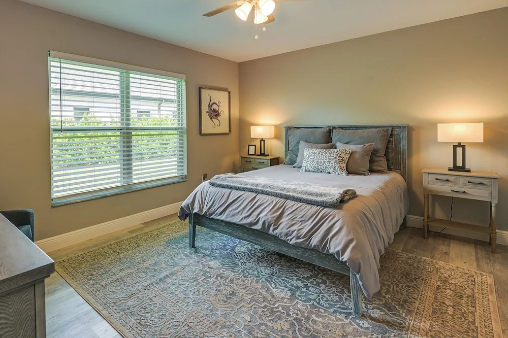 Bonita Springs Home w/ Pool - 2 Mi to Beach!