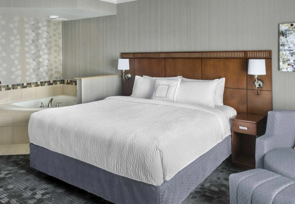 Courtyard by Marriott Paramus