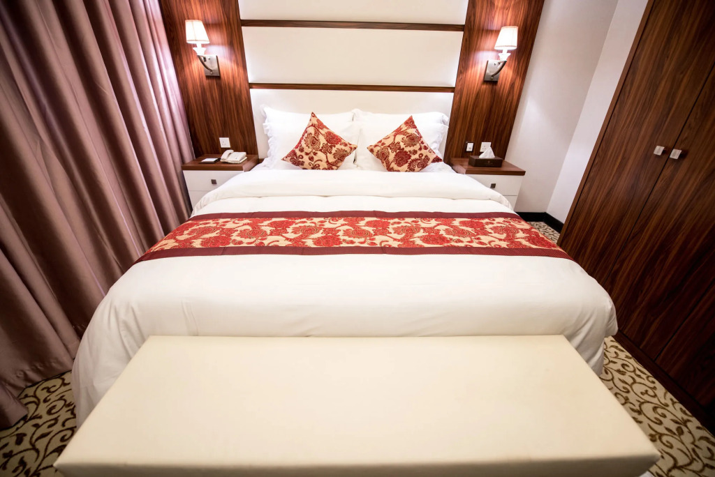 Verta Quraish Hotel