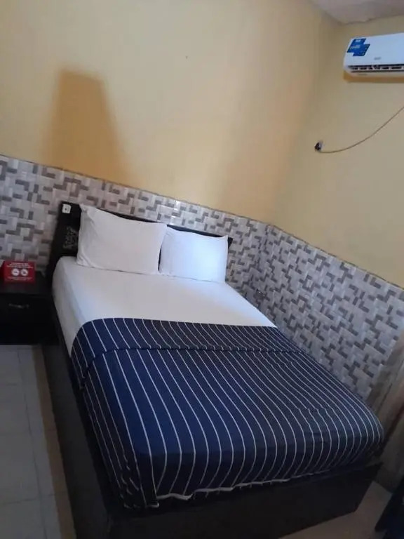 Chobbed & Breakfast Hotel Lodge