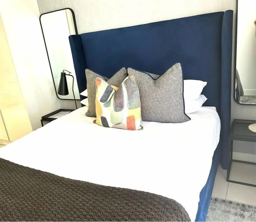 Executive Apartment at Ellipse Waterfall