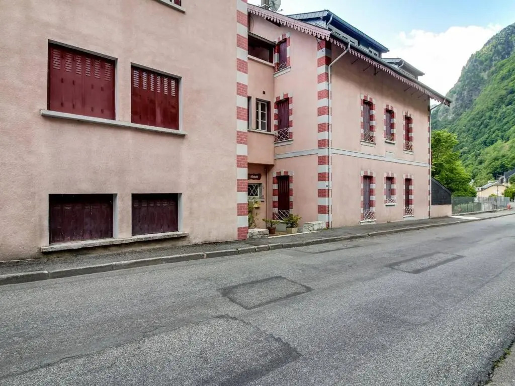 Appartement Cauterets, 2 pièces, 6 personnes - FR-1-401-152