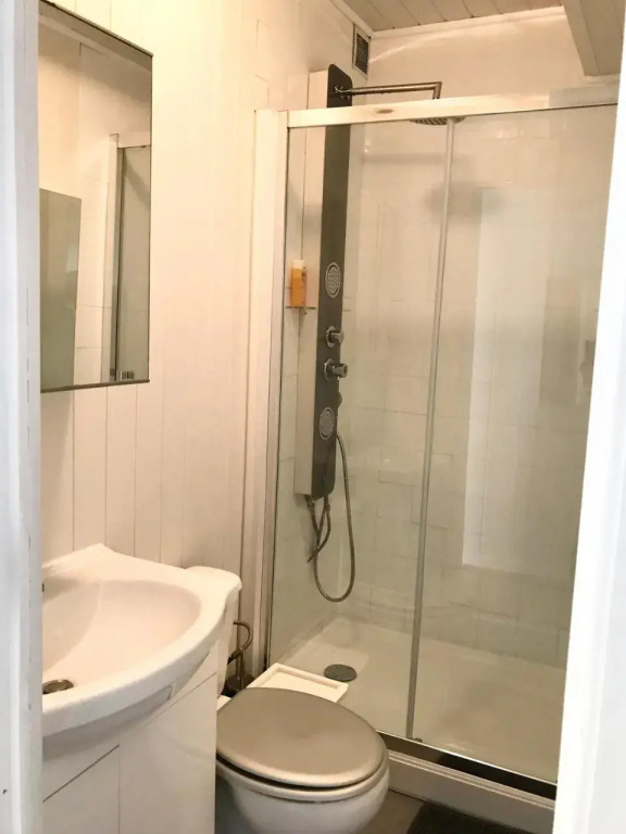Studio indépendant dans maison individuelle