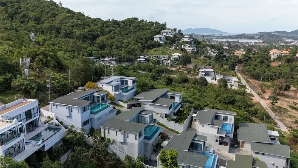 Seaview Hillside 3BR Infinity Pool V254