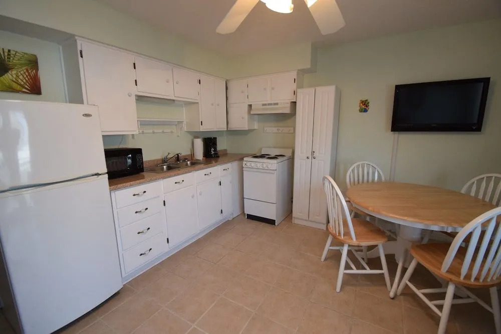 Moonraker 25 1 Bedroom 1 Bathroom Condo