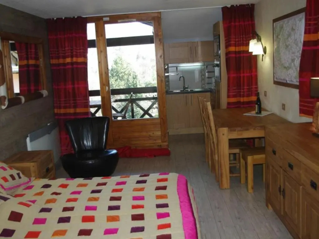 Appartement Brides-les-Bains, 1 pièce, 4 personnes - FR-1-512-220