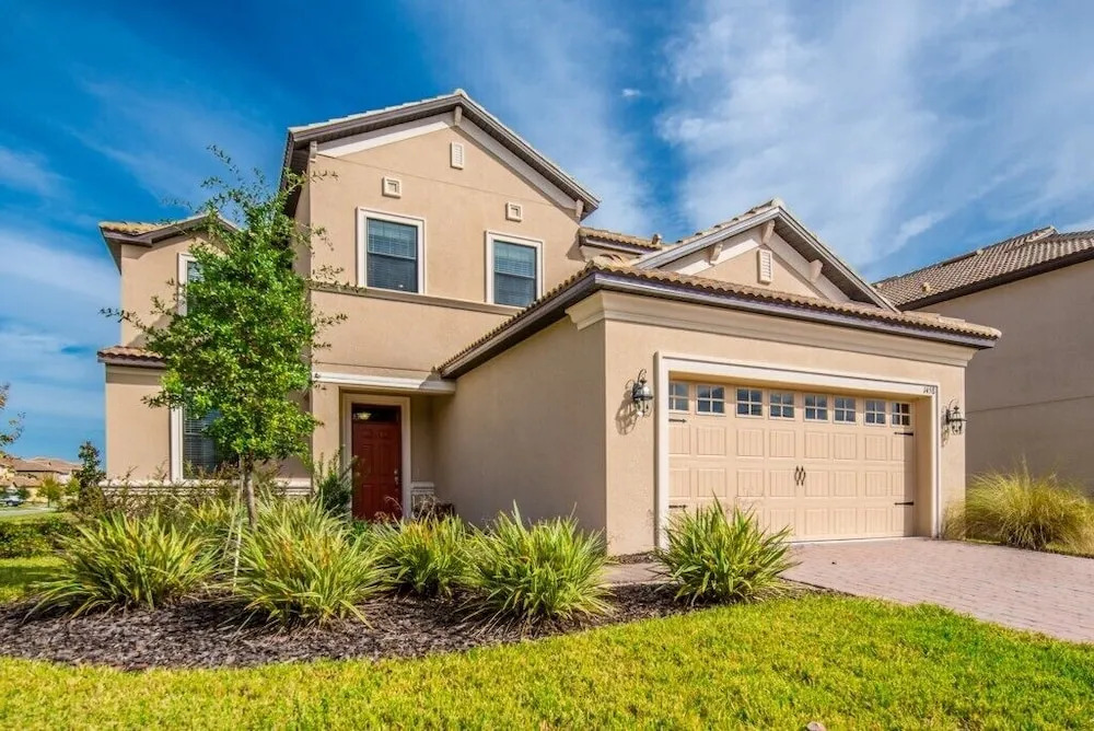 5-Bedroom Villa in Four Corners 1458RF
