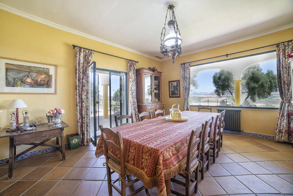 Private Villa Cortijo Sierra y Lago with private swimming pool