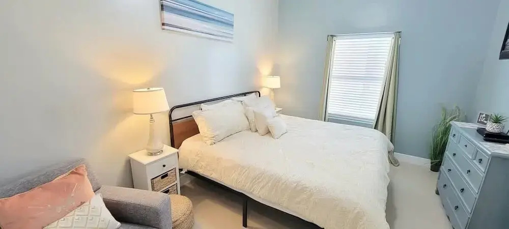 La Isla F102 2 Bedroom Condo by RedAwning
