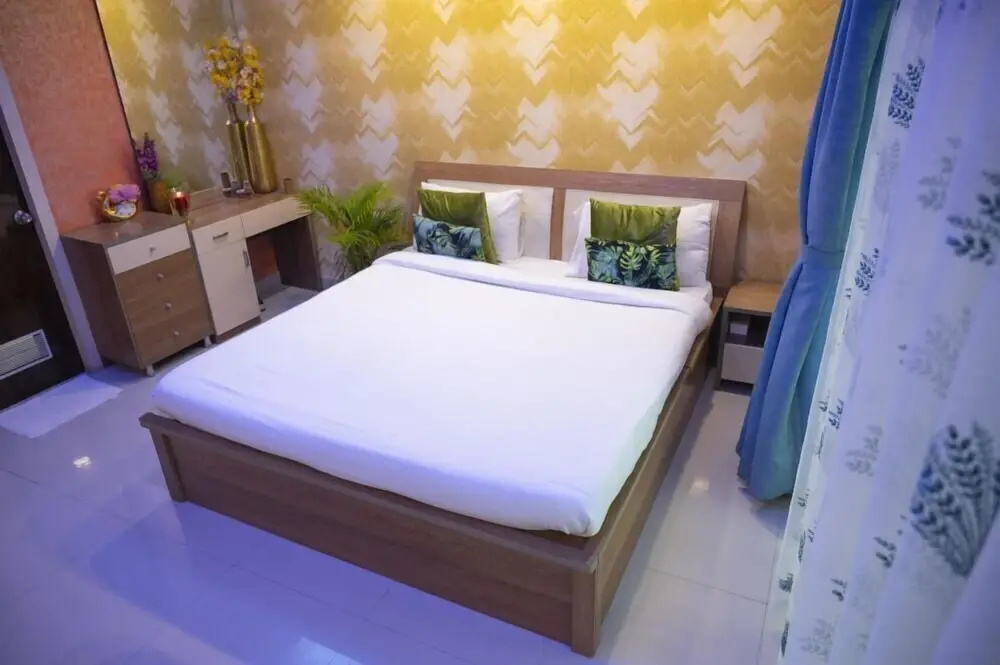 The Xen Suites