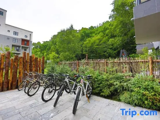 Linxi mountain residential quarters (North Scenic Area tourist distribution center shop)