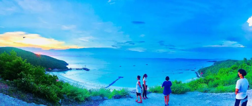 Koh Larn White House
