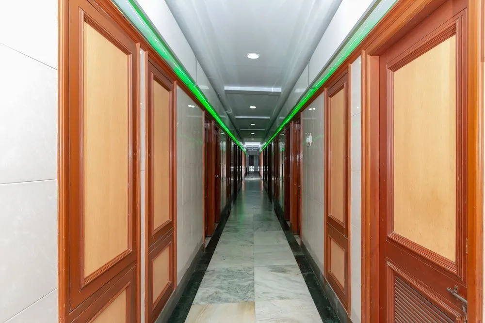 Hotel Raaj Bhaavan