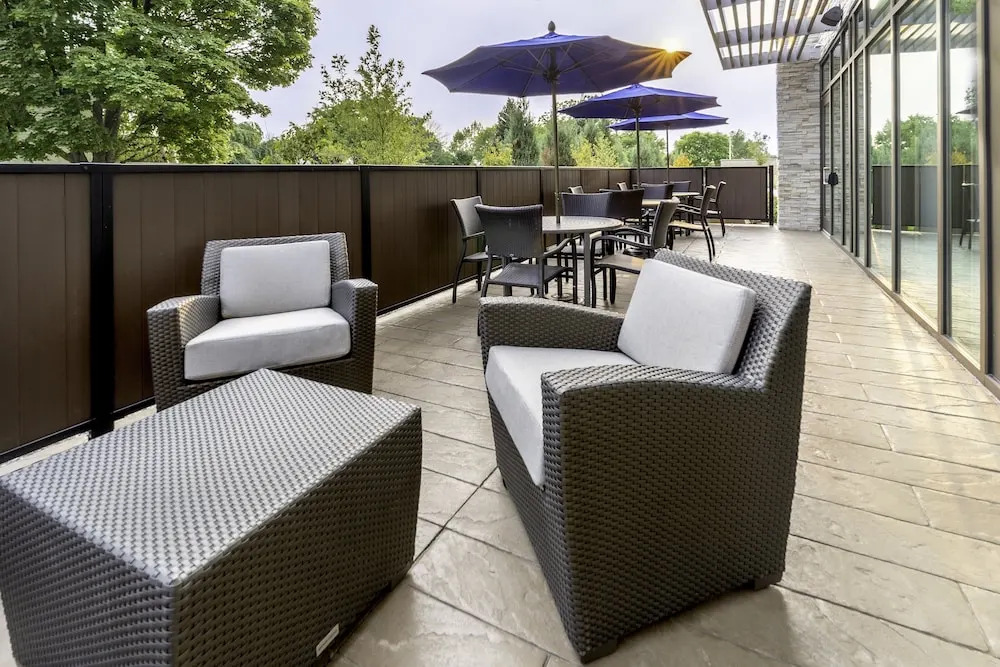 Holiday Inn Express & Suites - Milwaukee West Allis by IHG