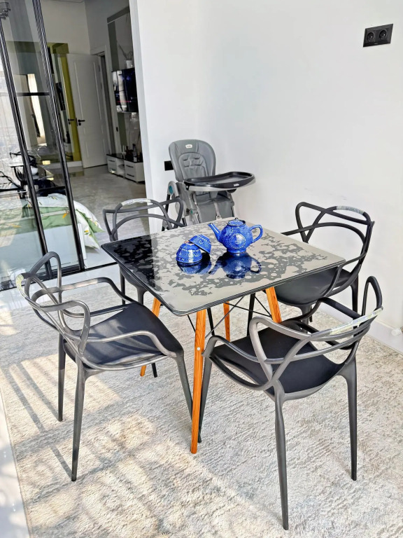 Royal Rentals (Роял Ренталс) на улице Узбекистон Овози 21