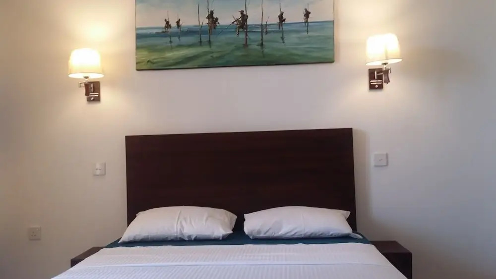 Airport Beach Villa