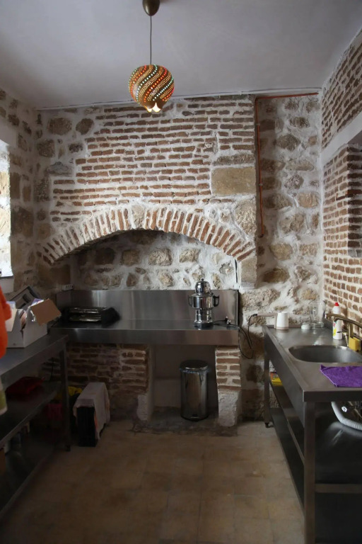 Fi Hostel