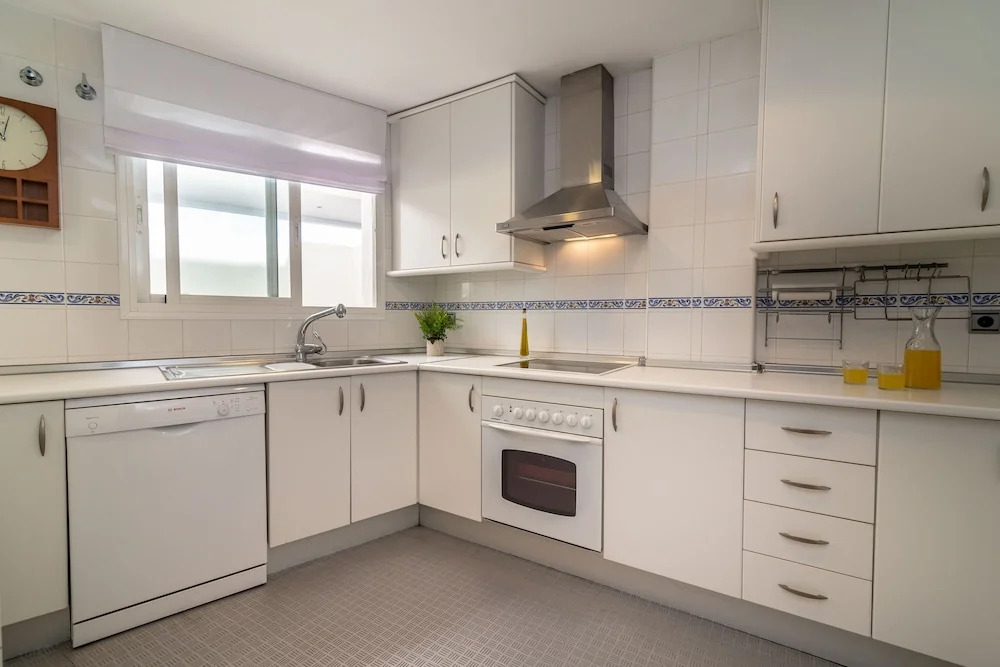 Comfy And Stylish Puerto Banus Apartment