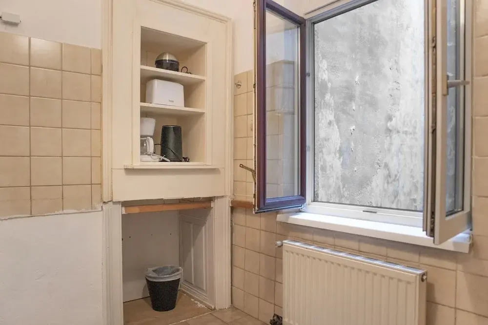 2BR Apt Near AKH Hospital With WiFi