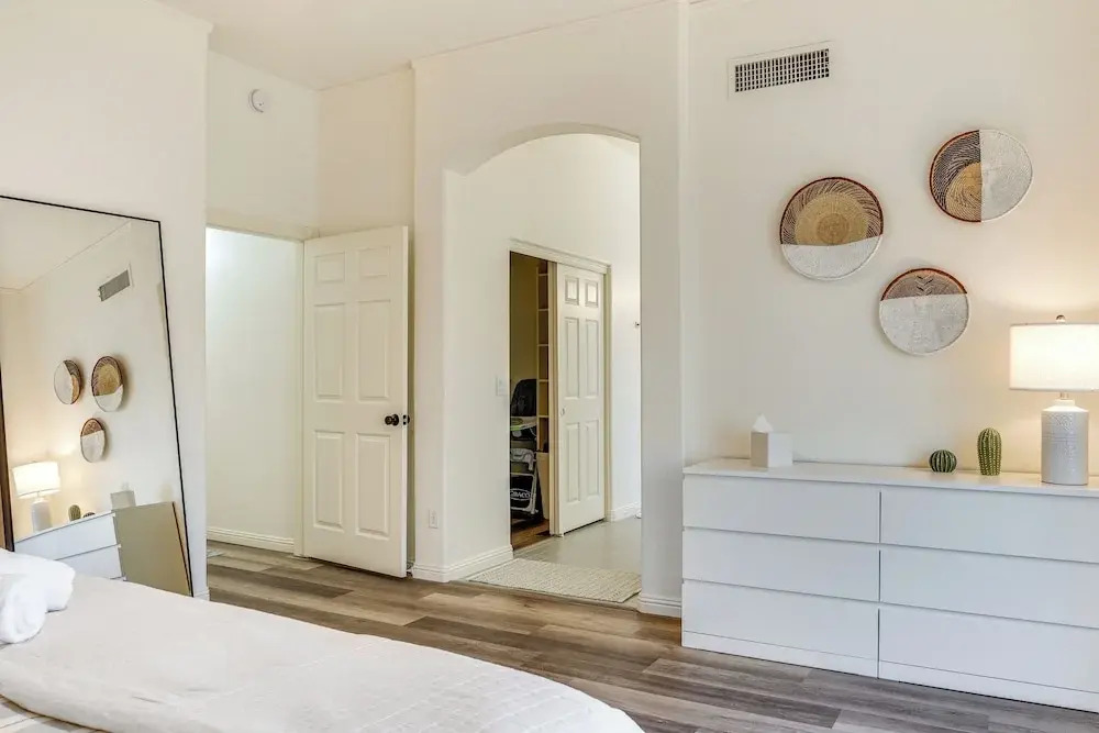 Heated Pool, Furnished Patio! Gilbert Getaway