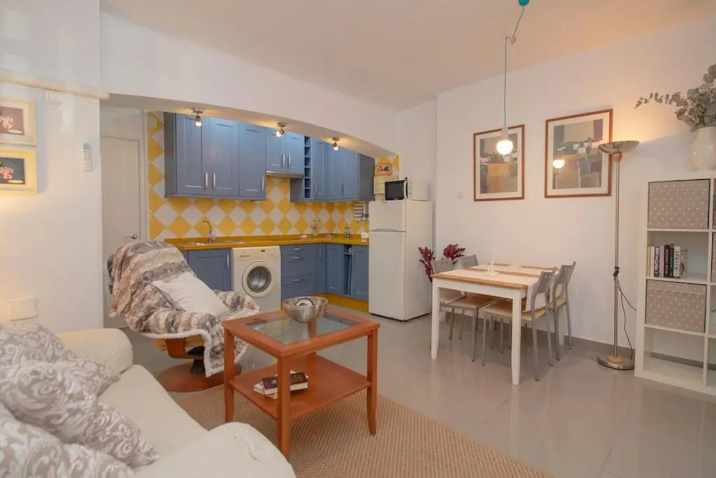 C52 - Seaside 2 Bedrooms By the Center
