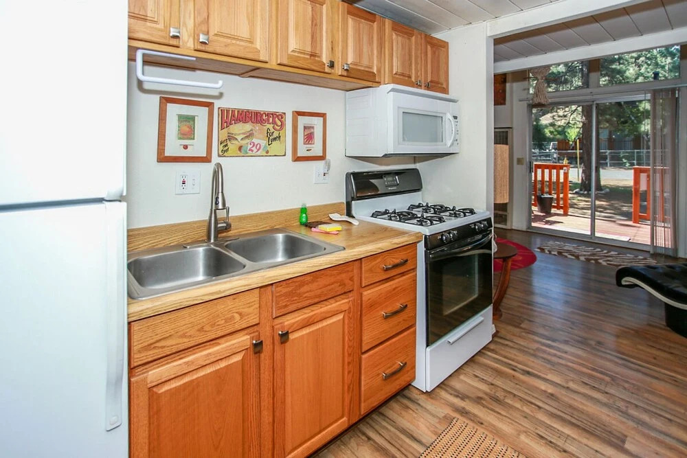 Sunrise Cottage-1800 by Big Bear Vacations