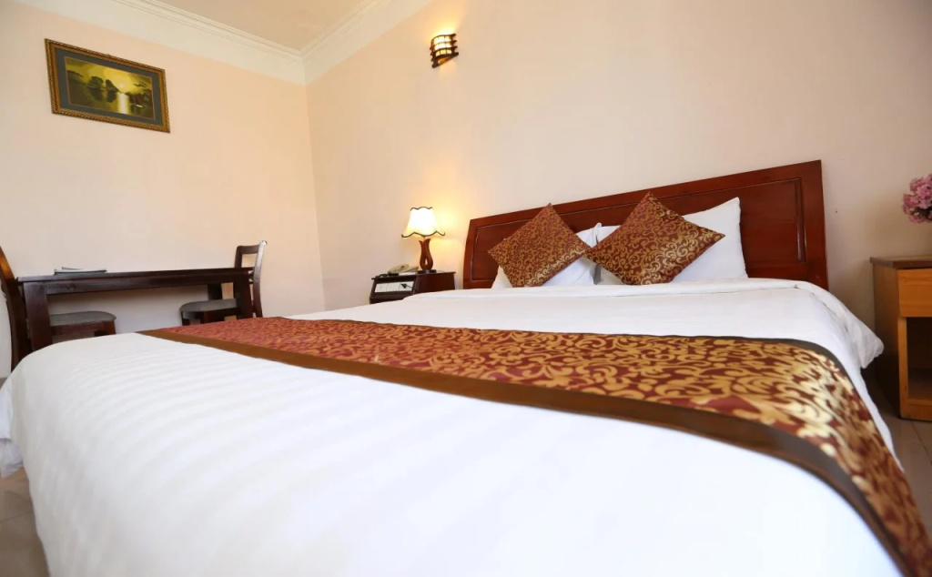 Thong Nhat 2 Hotel