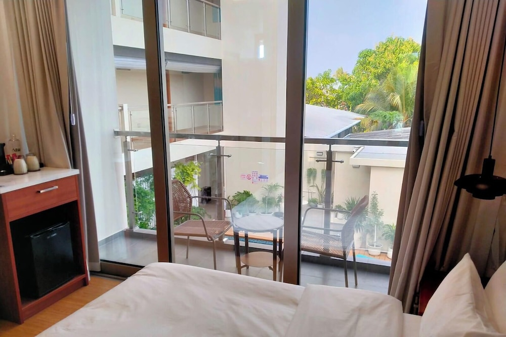 Athiri Residence Goidhoo