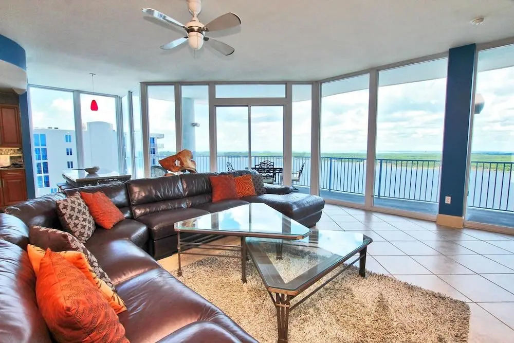 Bel Sole Penthouse 1801