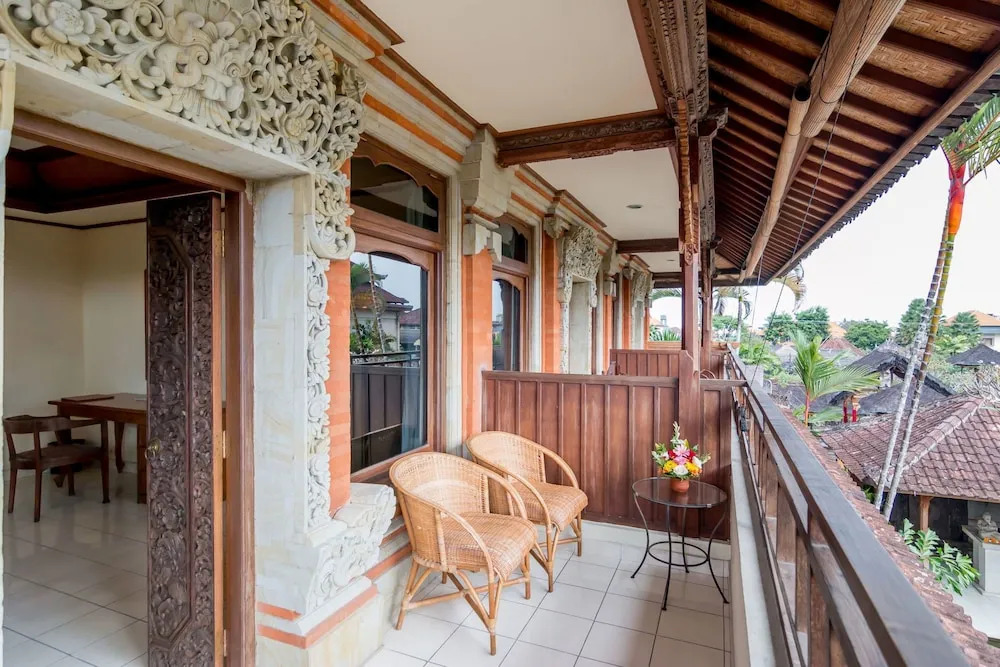 DePradha Guest House