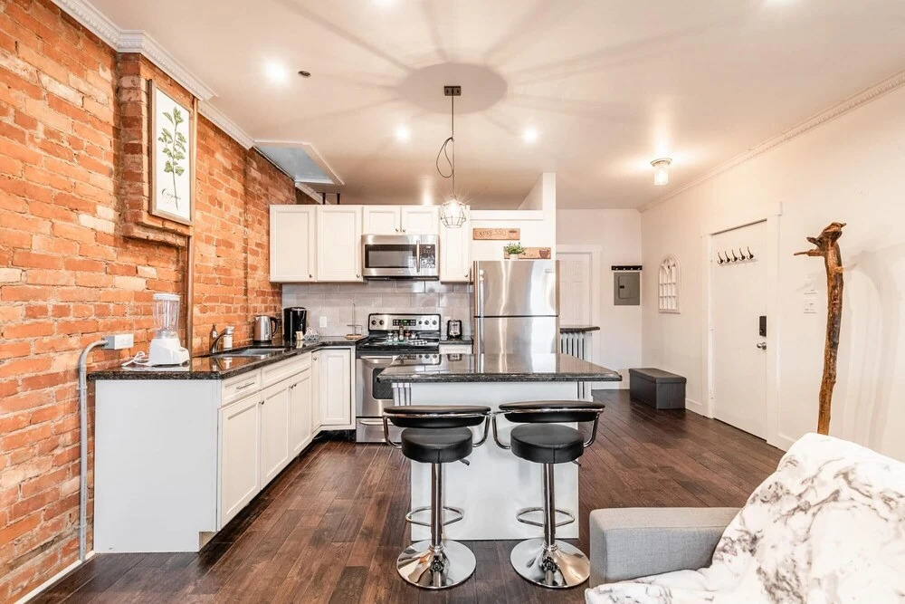 1BR - Boutique Apartment - Prime Location