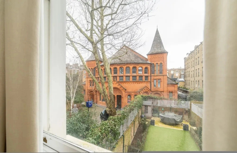 The Neutral Nest 1 BR in the Heart of Notting Hill