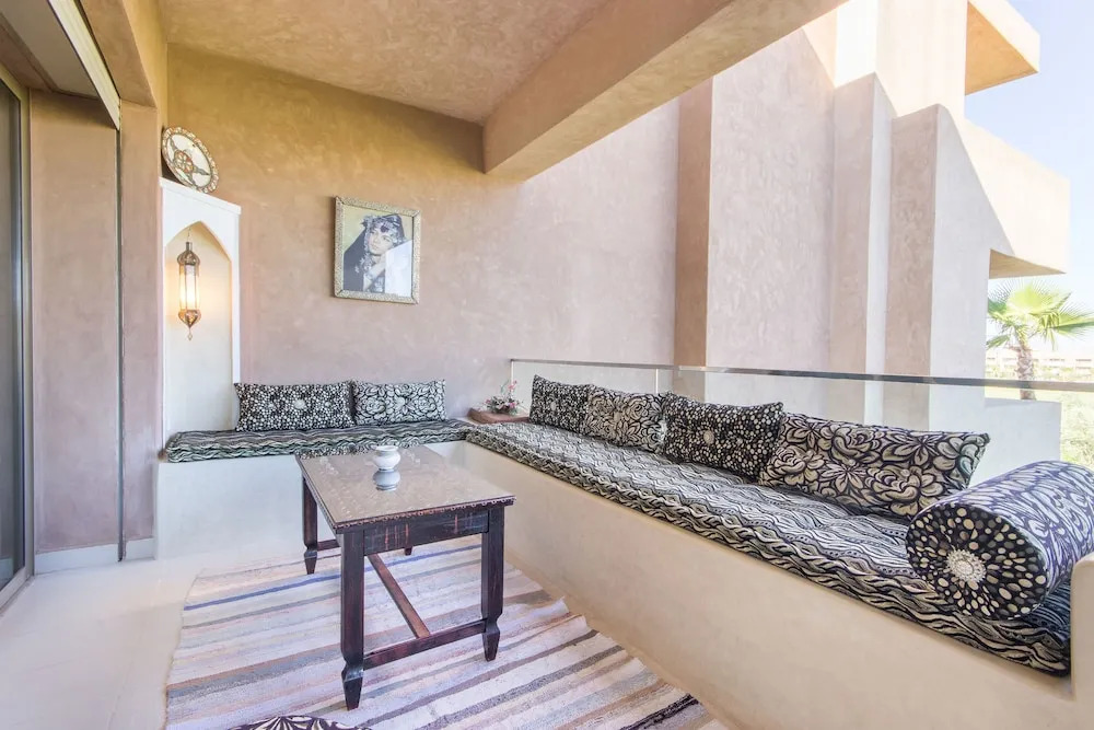 Family Only Flat in Golf City