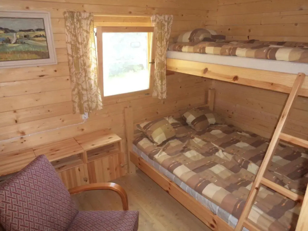 Tõhela Järve Puhkeküla