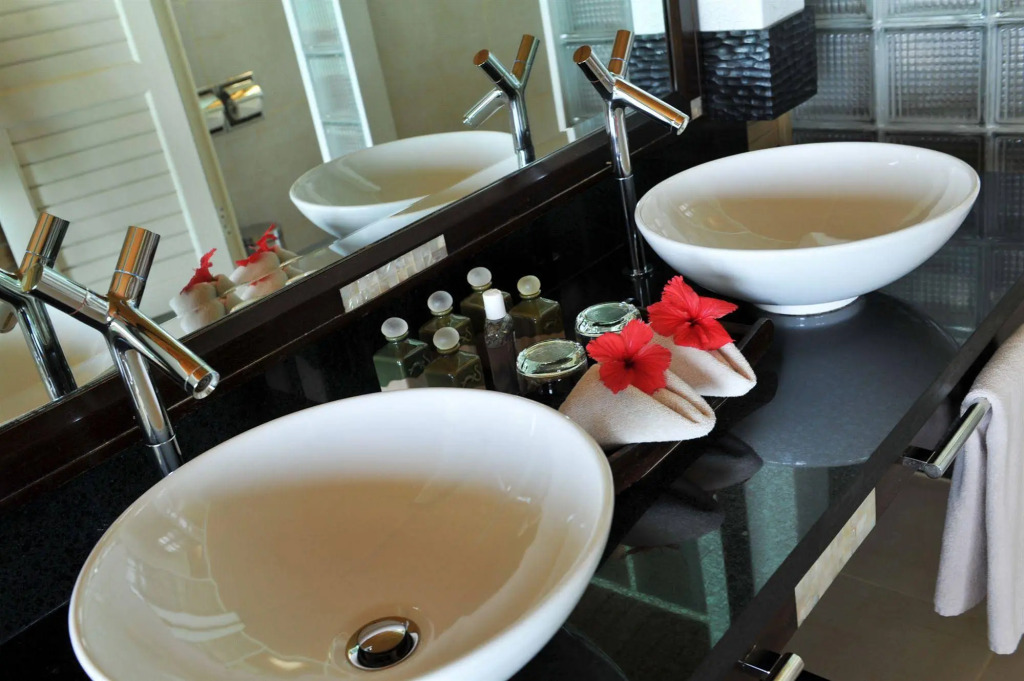 Komandoo Island Resort & Spa
