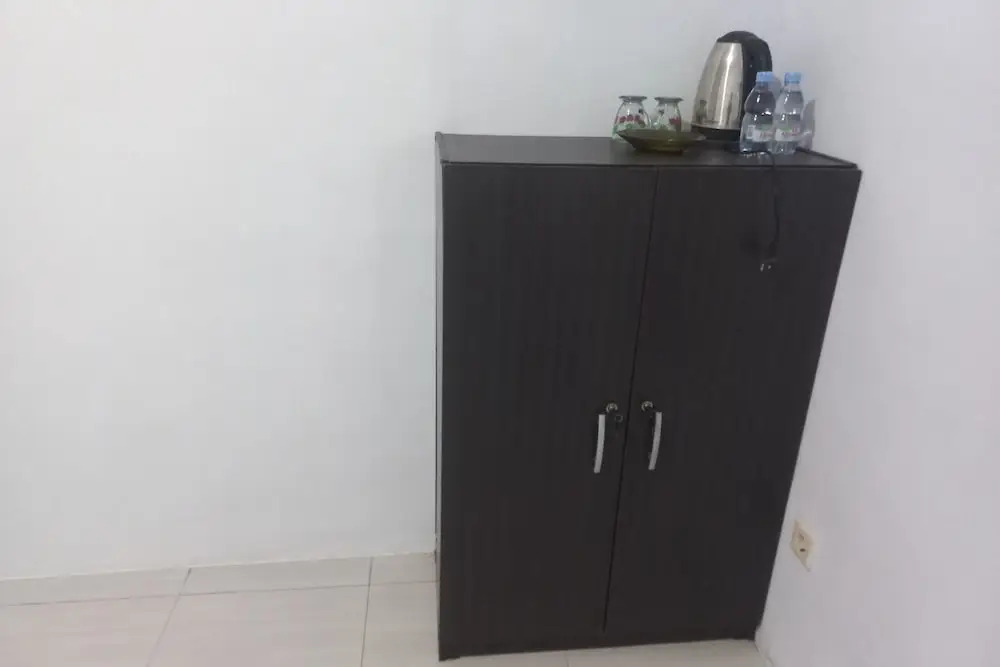 OYO 93900 Guest House Cinta Damai