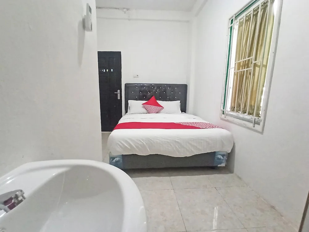 OYO 92079 Anaqi Homestay Syariah