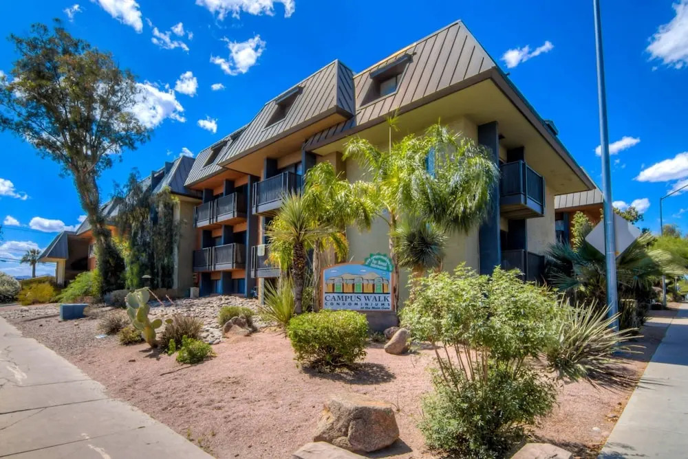 Campus Walk Condo 2 BR by Casago
