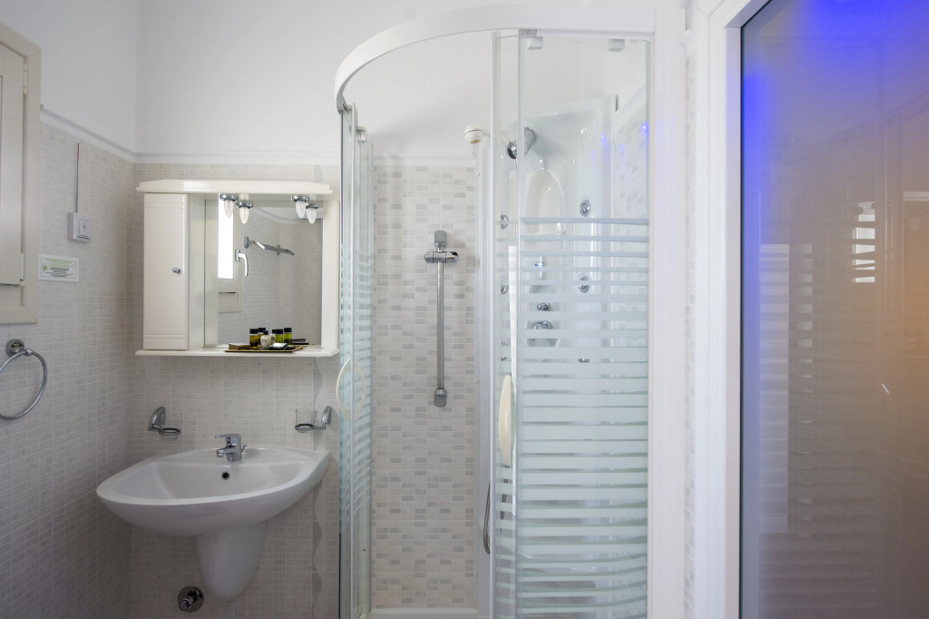 Contaratos Beach Hotel