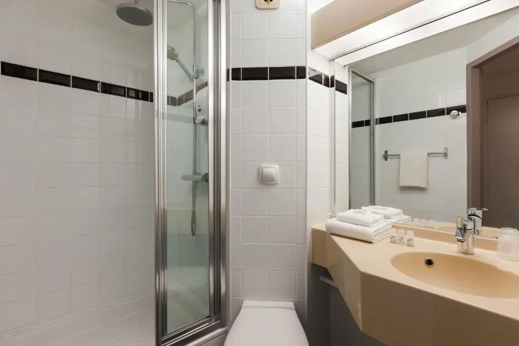 Brit Hotel Confort Amiens